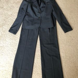 Calvin Klein suit set - size 2